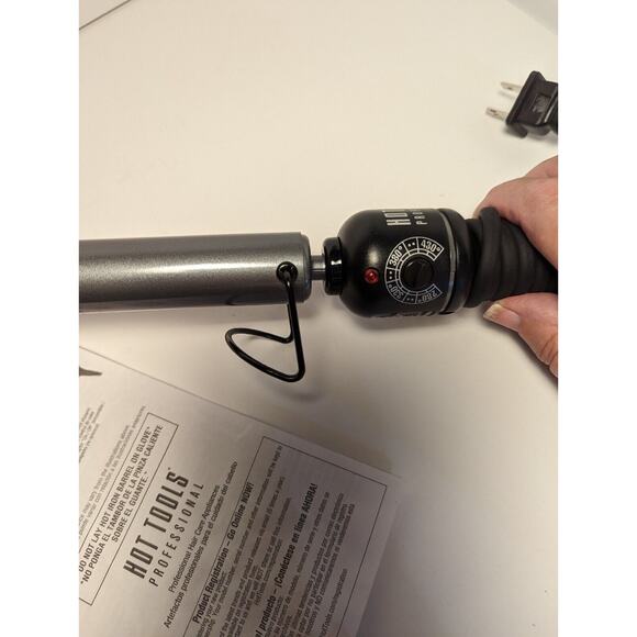 $65 Hot Tools Professional Nano ,Ceramic Curling Wand, 1" New No Box - Picture 6 of 8